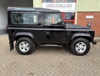 LAND ROVER DEFENDER 90