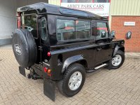 LAND ROVER DEFENDER 90
